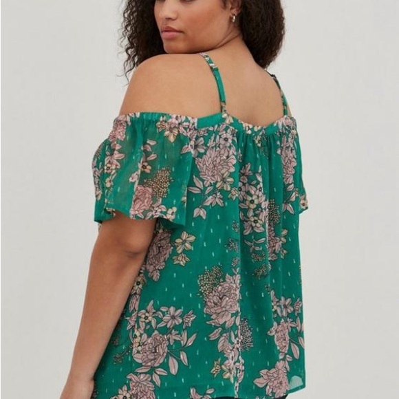 TORRID Green Floral Short Sleeve Chiffon Cold Shoulder Blouse | 3X NWT - Picture 2 of 10